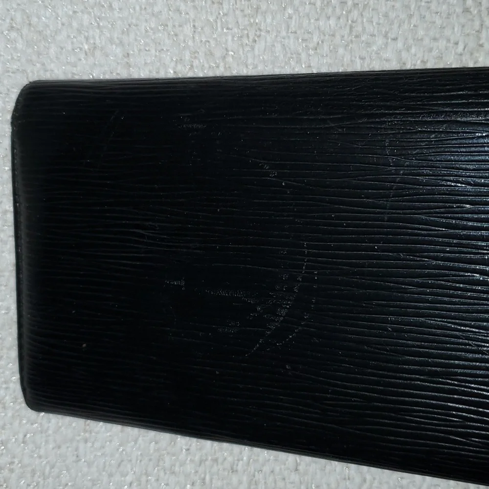 Louis Vuitton Epi Leather Sarah Long Wallet
